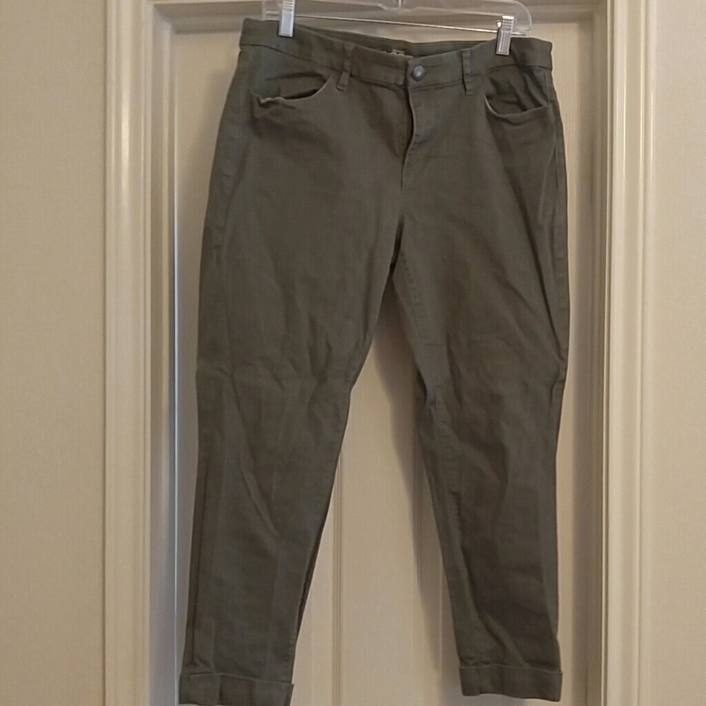 Loft army green modern skinny roll ankle jean