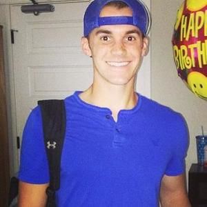 Meet your Posher, Kory