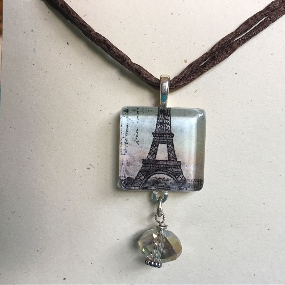 Blossom Squared necklace Eiffel Tower