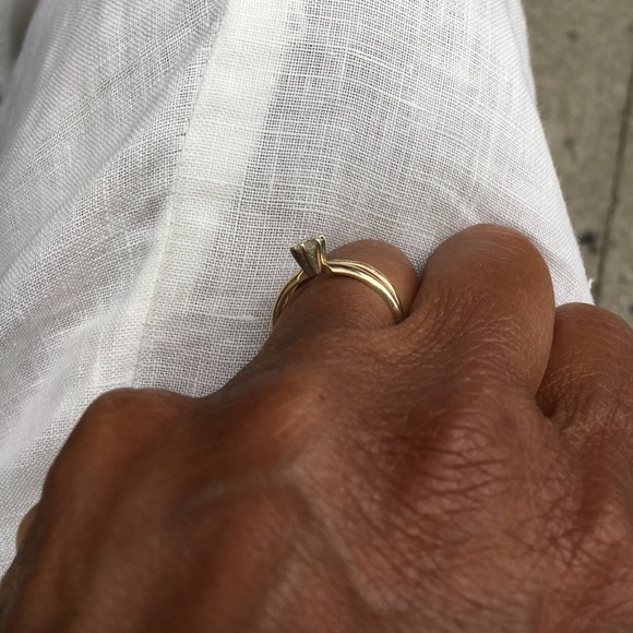 14kt diamond ring 💍 - Picture 2 of 5