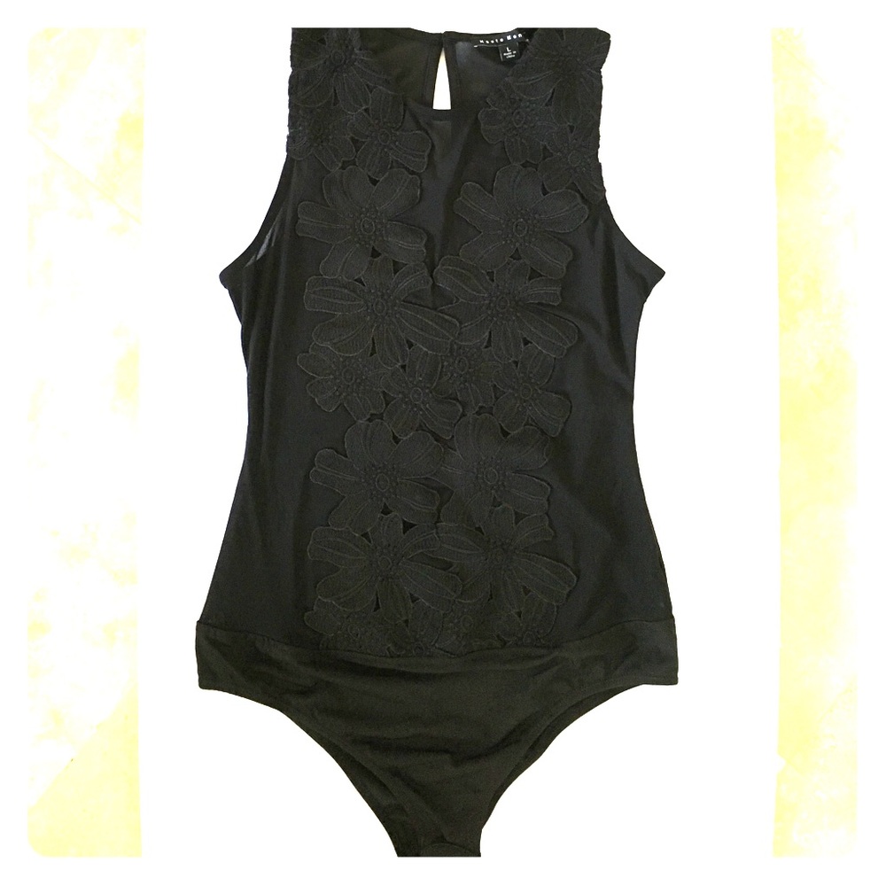 BLACK BODYSUIT MESH WITH FLOWERS 🌺 SIZE L