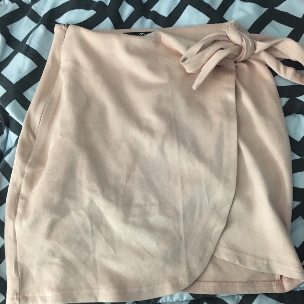 Missguided pink suede skirt