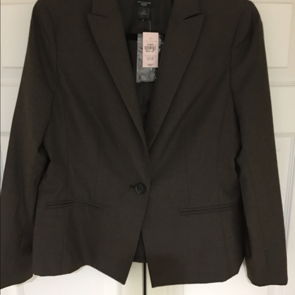 Medium brown tailored blazer