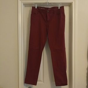 Loft modern skinny twill in wine sz 12