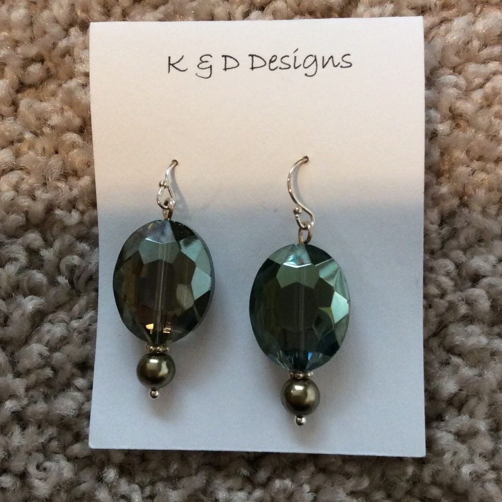 Olive green crystal and pearl earrings