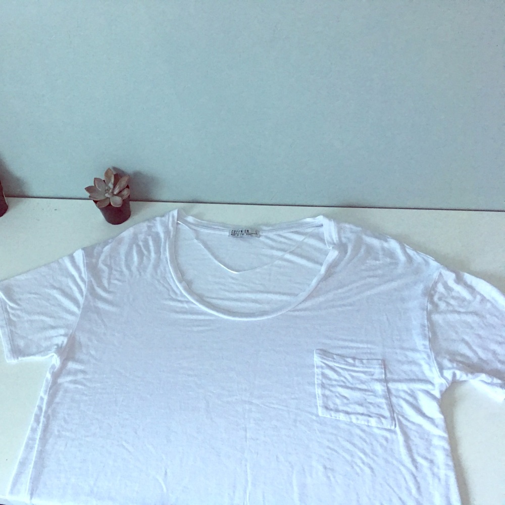 Women's white cotton on pocket tee