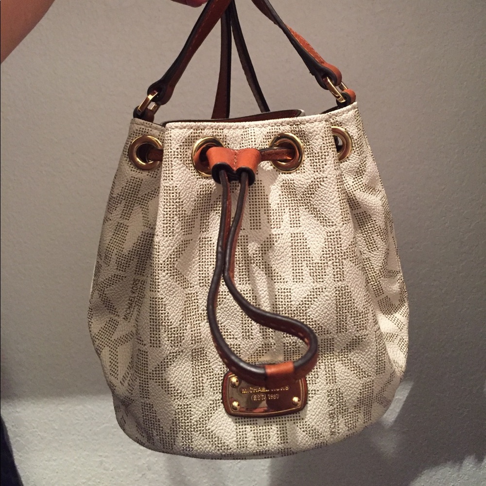 Michael Kors Small Bucket Bag