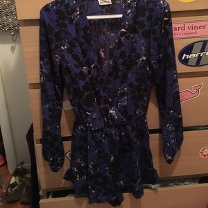Printed romper - size small