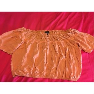 KENDALL & KYLIE off the shoulder crop top😍