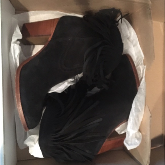 Frye black fringed boots - Picture 3 of 7