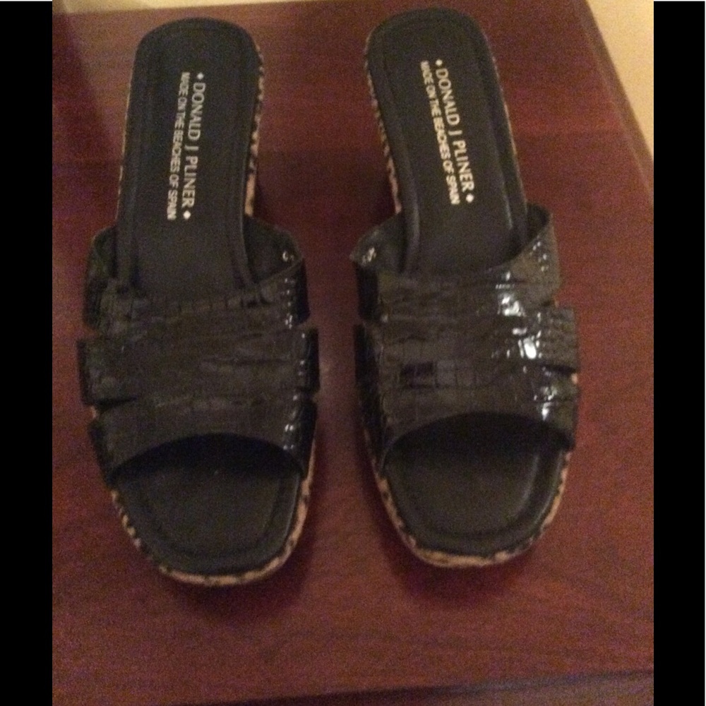 Donald J Pliner Wedges Size 9 1/2