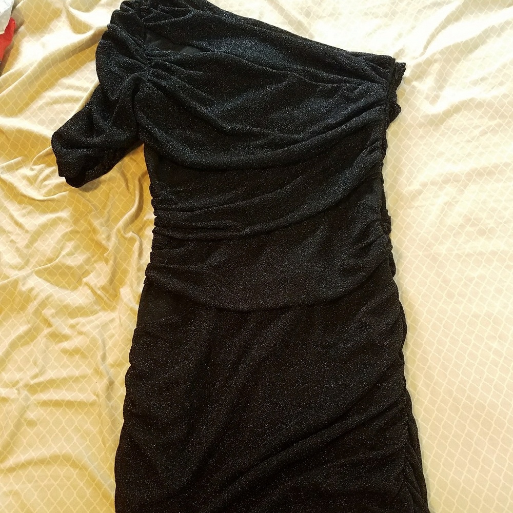 🚫❌SOLD❌🚫Black glitter dress