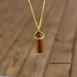 Crystal Pendant Necklace Tigers Eye (UP042)