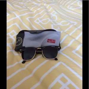 Black Ray-Ban club master classic sunglasses