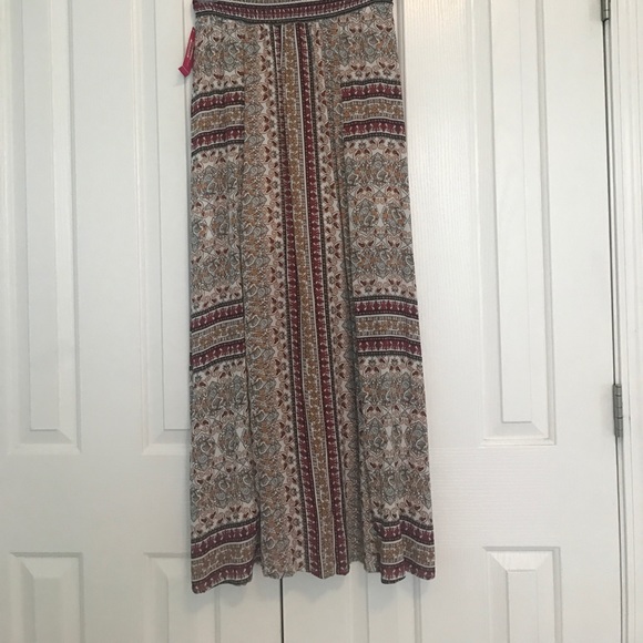 Printed Maxi skirt - Picture 2 of 5