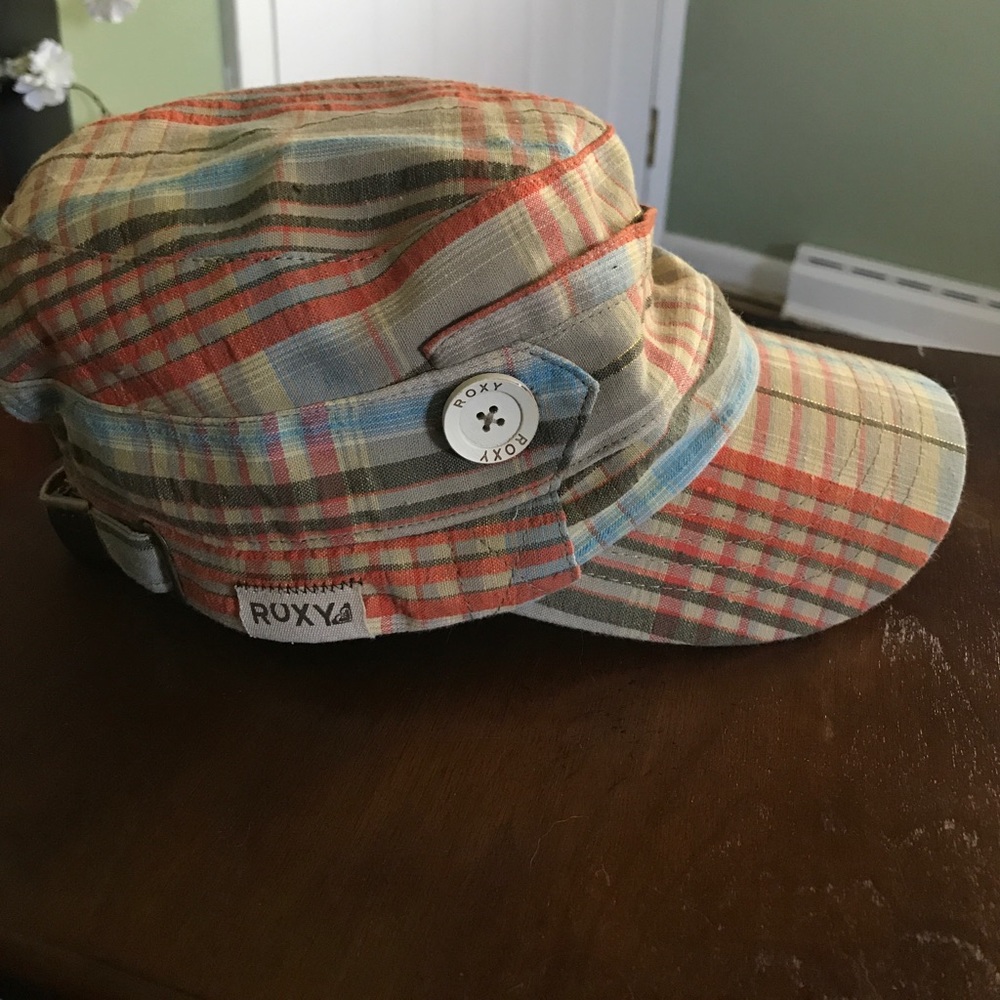 SALE🎉Roxy adjustable hat