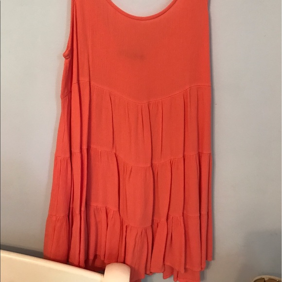 Pink tank - Picture 2 of 2