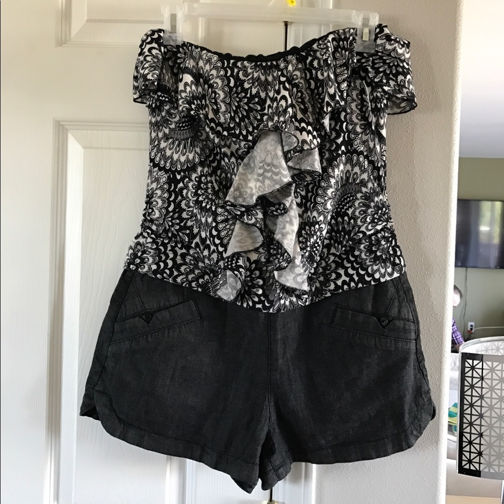 Adorable Romper - size Large