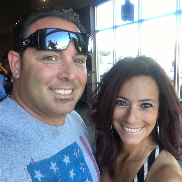 Meet your Posher, Gina - Picture 2 of 2