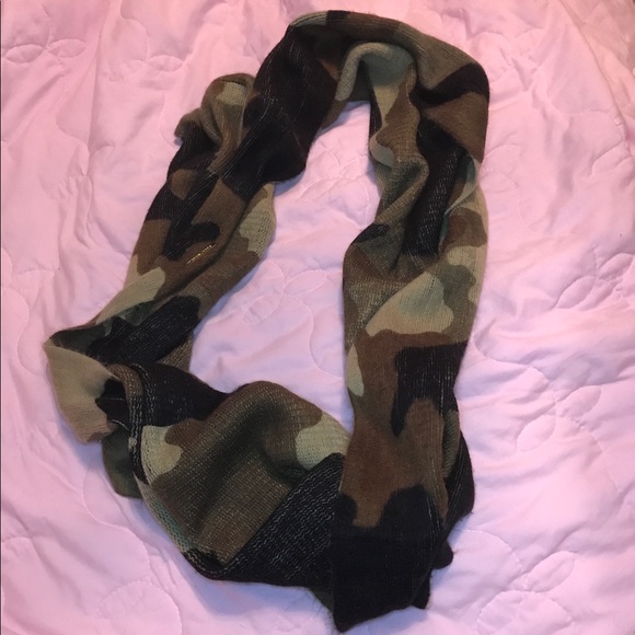 michael kors camo scarf