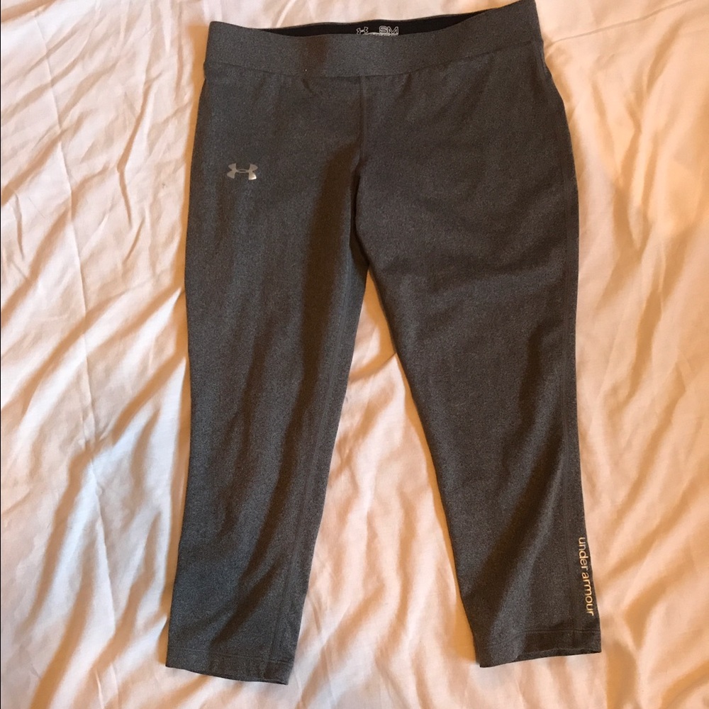 grey work out leggings