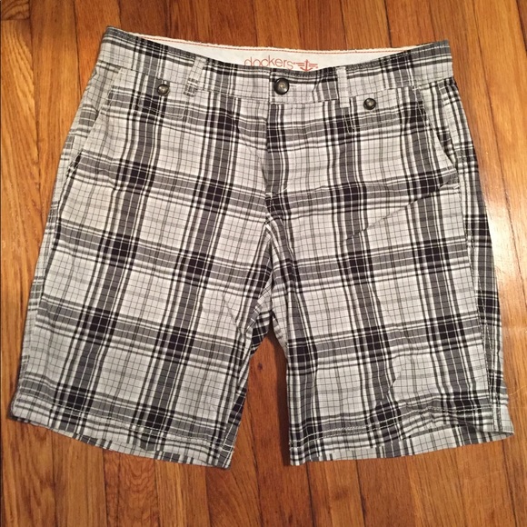 Dockers Bermuda shorts, size 12 - Picture 1 of 3