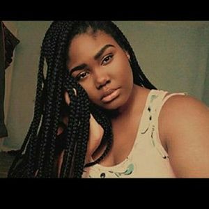 Meet your Posher, Bebe