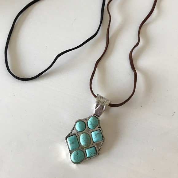 Natural Turquoise Stone + Southwestern Silver Pendant - Picture 3 of 4