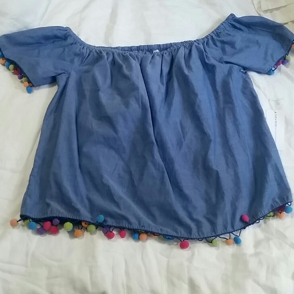 Off the shoulder pon pon shirt sz L