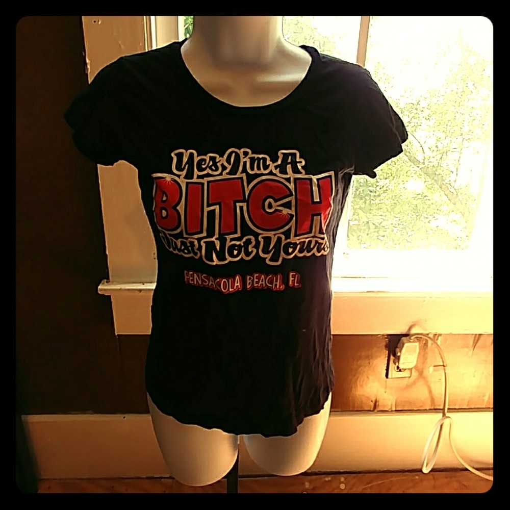 Graphic tee