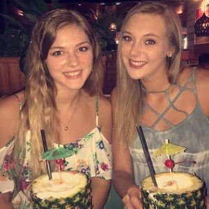 Meet your Posher, Alli