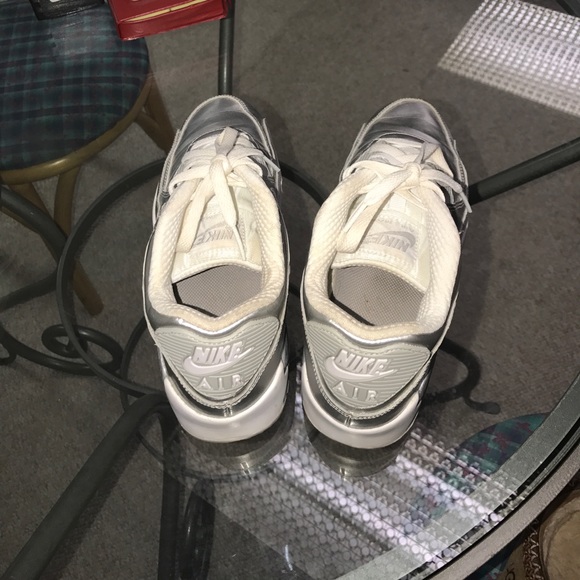 Nike Air Max Silver - Picture 2 of 4