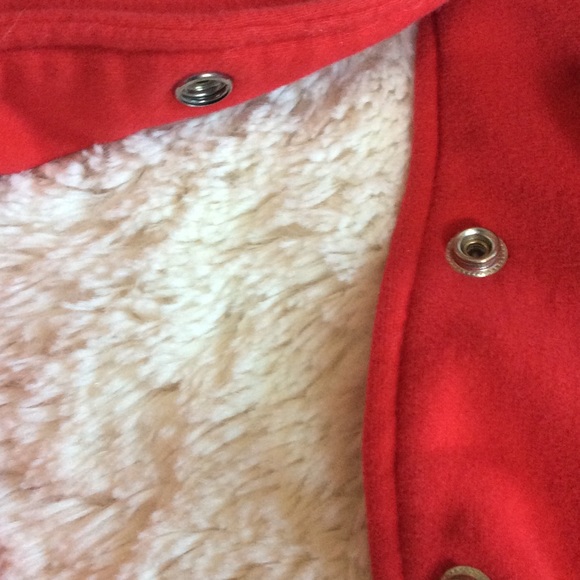 Vest - Picture 3 of 4