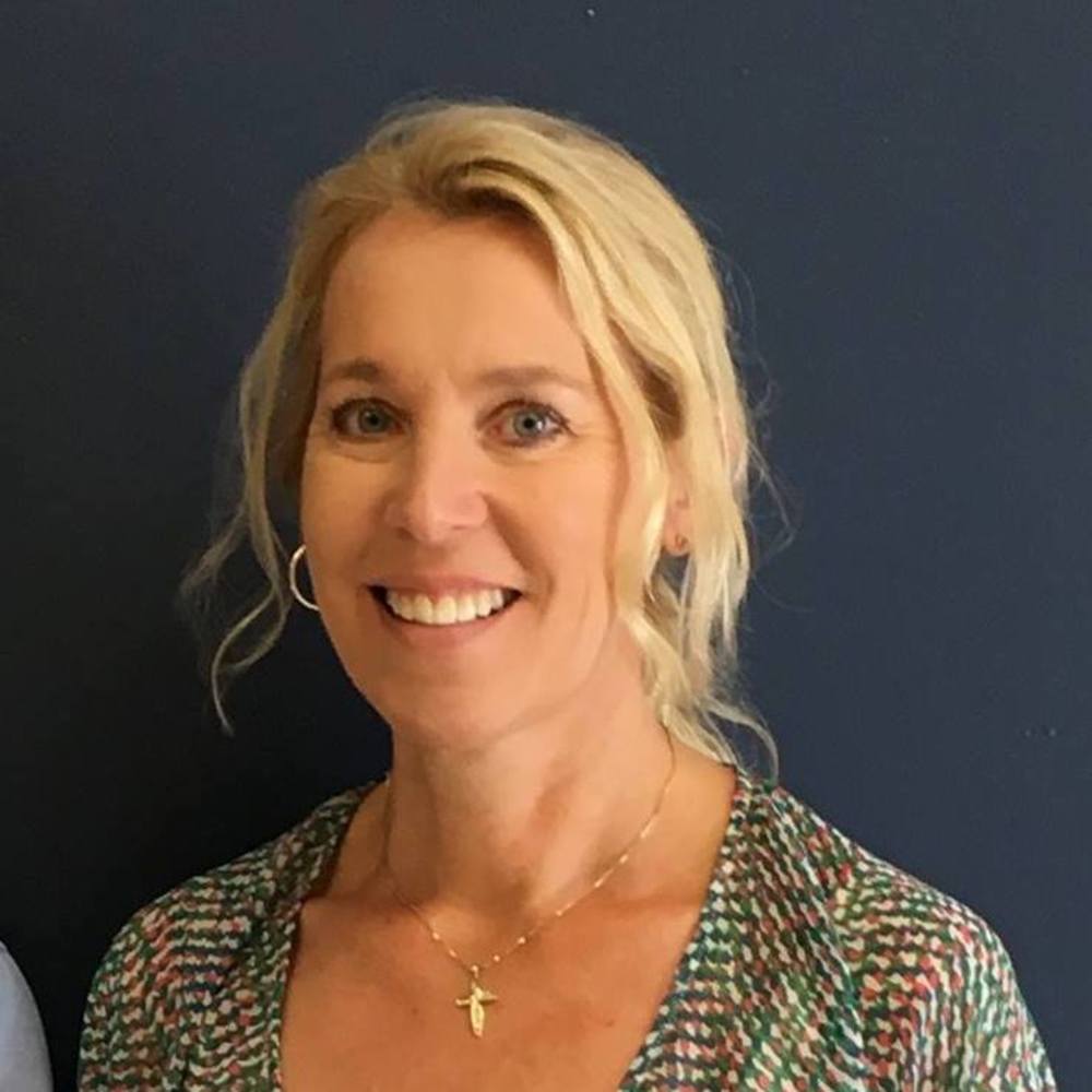 Meet your Posher, Crystal