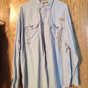 Baby blue Columbia fishing shirt