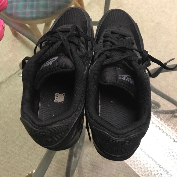 Nike Air Max - Picture 3 of 4