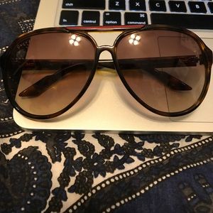 Brown Gucci sunglasses