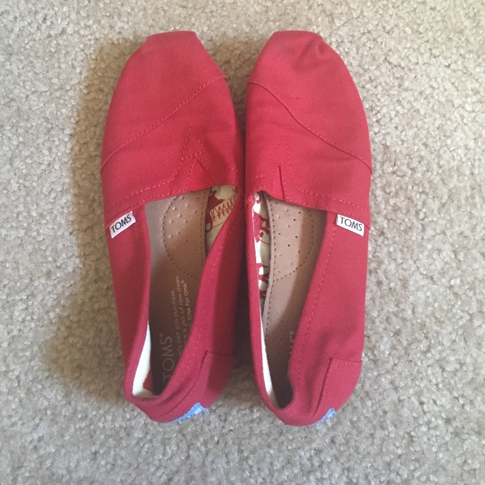 Toms