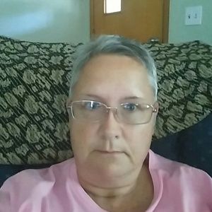 Meet your Posher, Renea