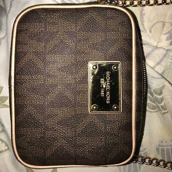 MK Designer Bag - Picture 2 of 8