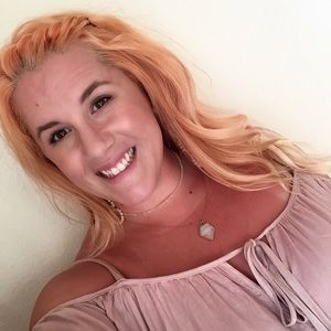 Meet your Posher, Ellie