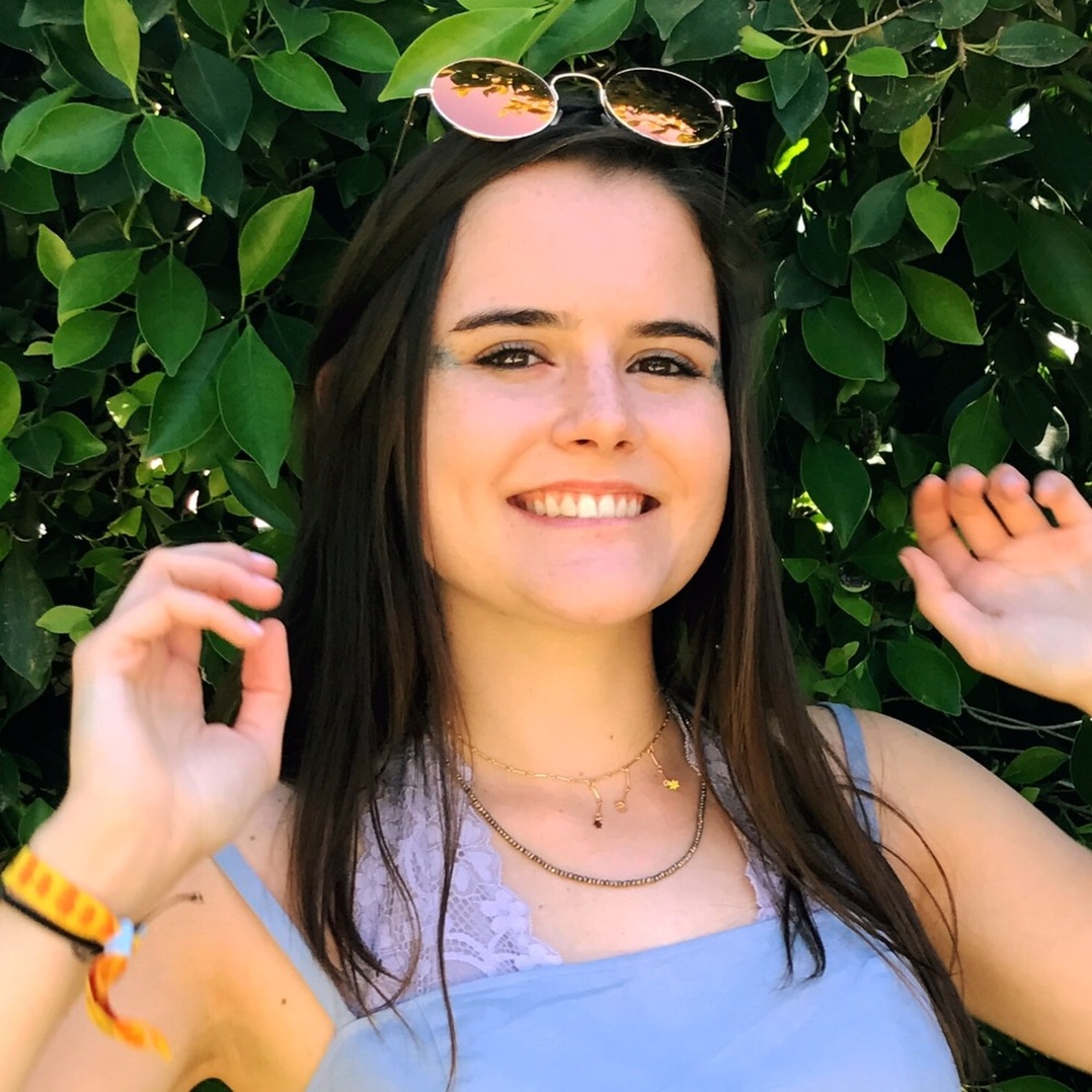 Meet your Posher, Caroline
