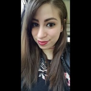 Meet your Posher, Emely