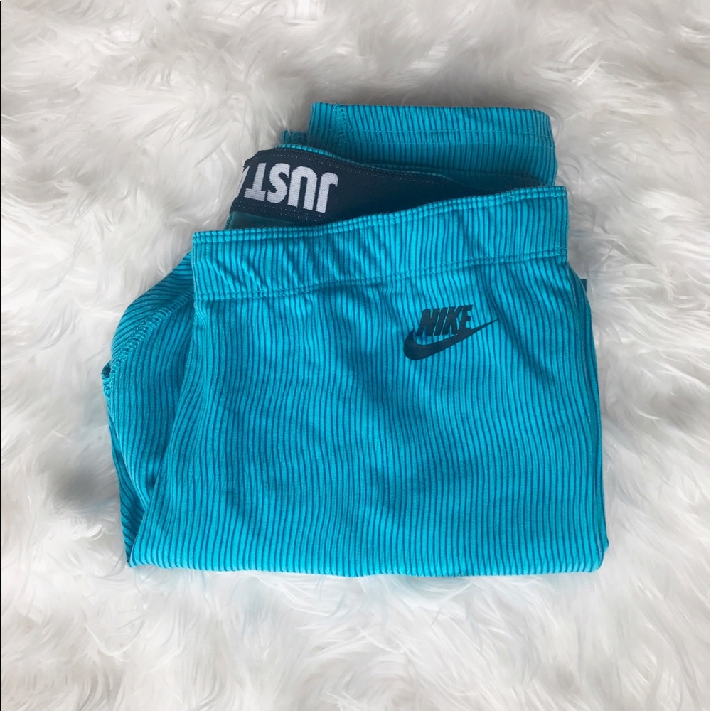 Nike leggings
