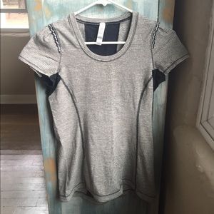 Lululemon- Ribbed Back Short Sleeve T