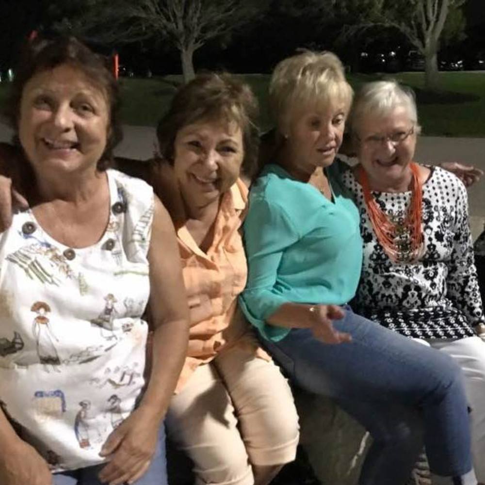 Meet your Posher, Linda