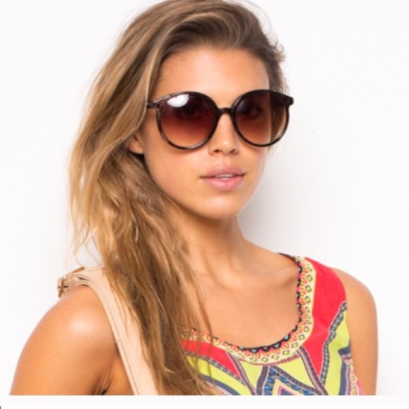 quay australia oversized sunglasses