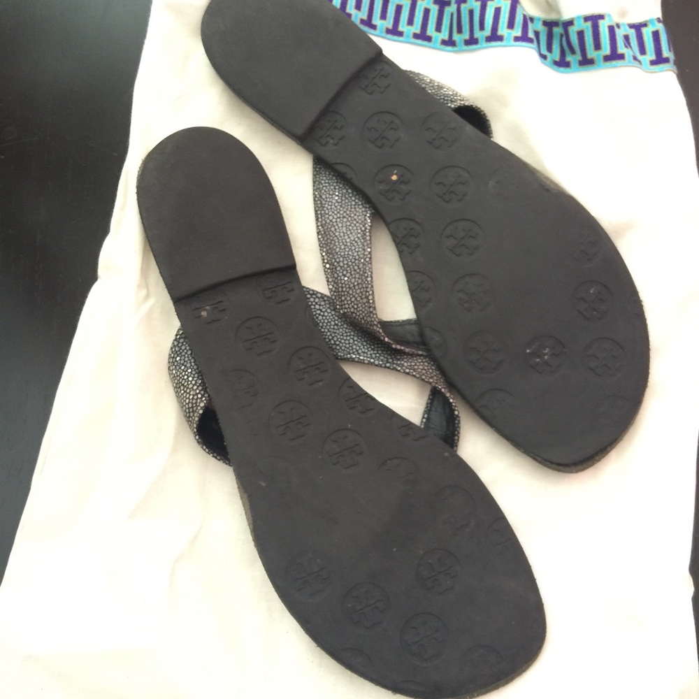 Tory Burch Thora Flat Thong Sandals - Picture 3 of 8