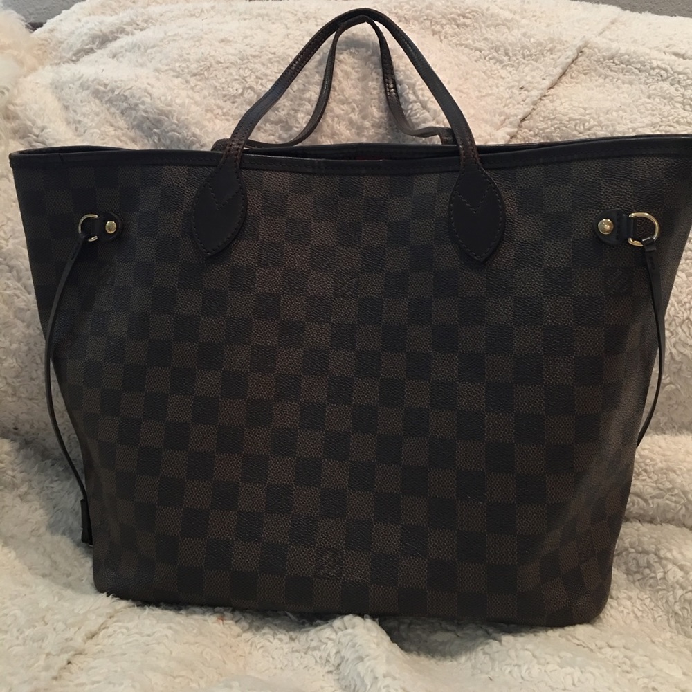 Authentic Louis Neverfull MM READ
