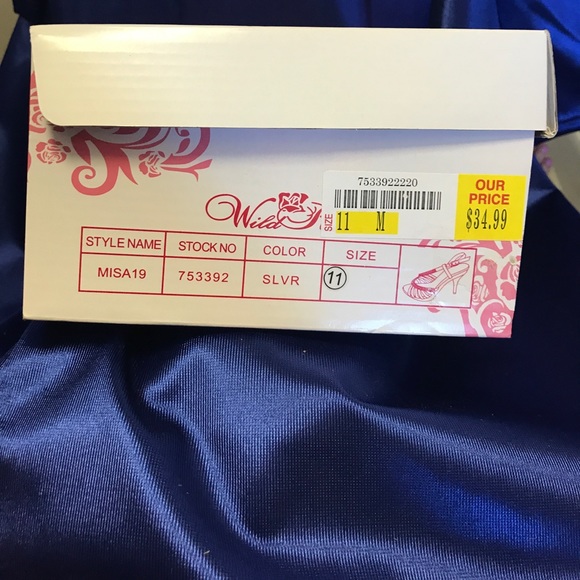 Silver heels - Picture 4 of 5